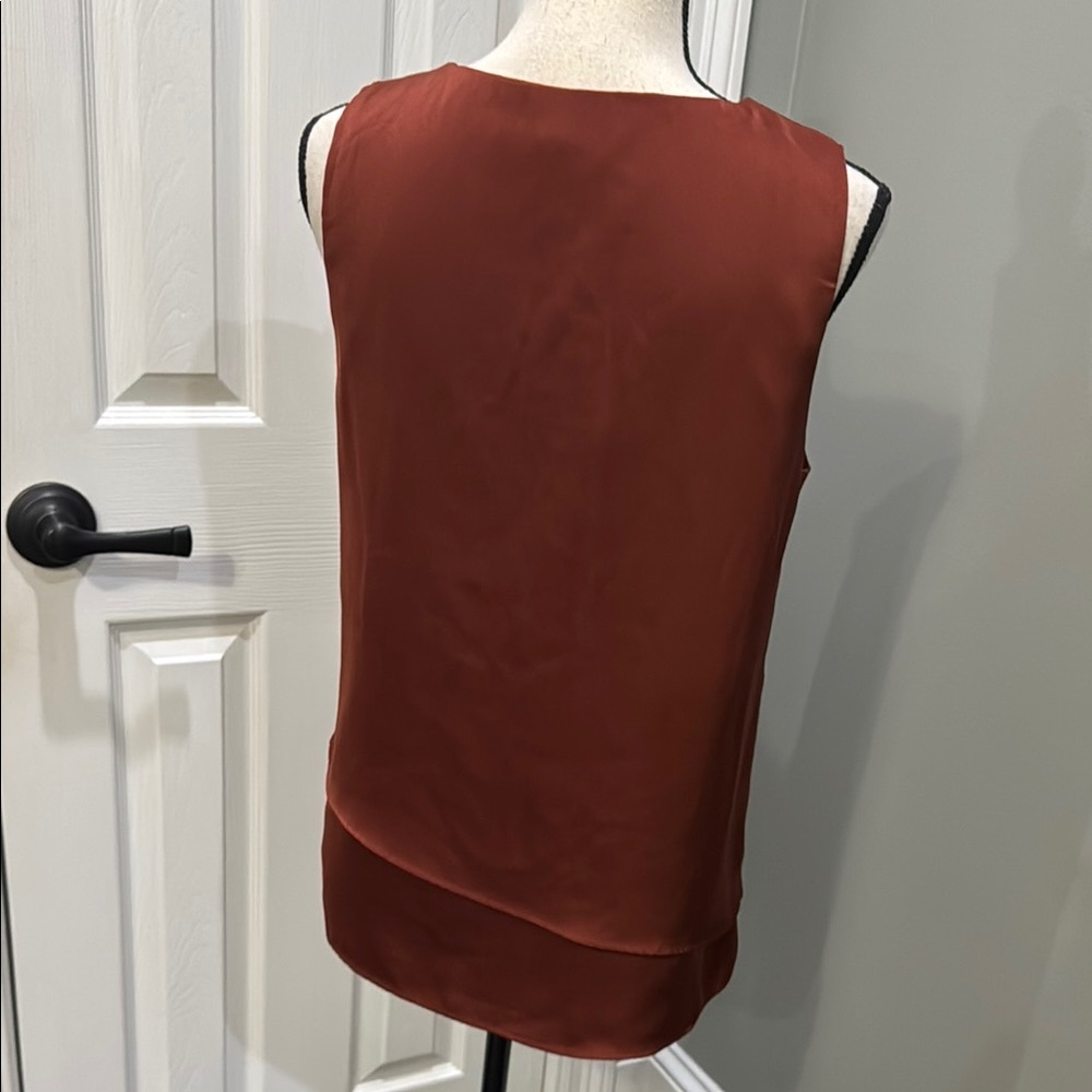 Gilli Rust V-Neck Tank Top - Picture 4 of 6